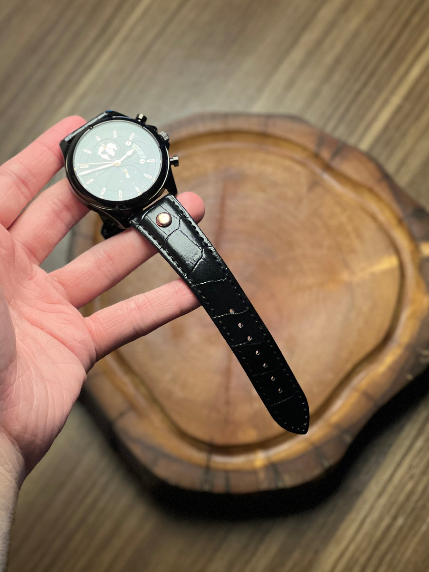 Volans — The Meridian Chronograph Noir